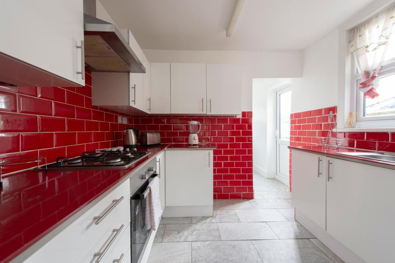 Fortified Home Rochester Екстериор снимка